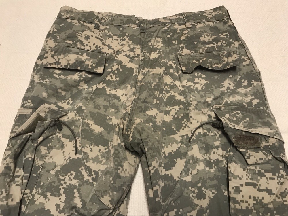 U.S. Army Combat Uniform Trousers Digital Camouflage Pattern Medium Regular