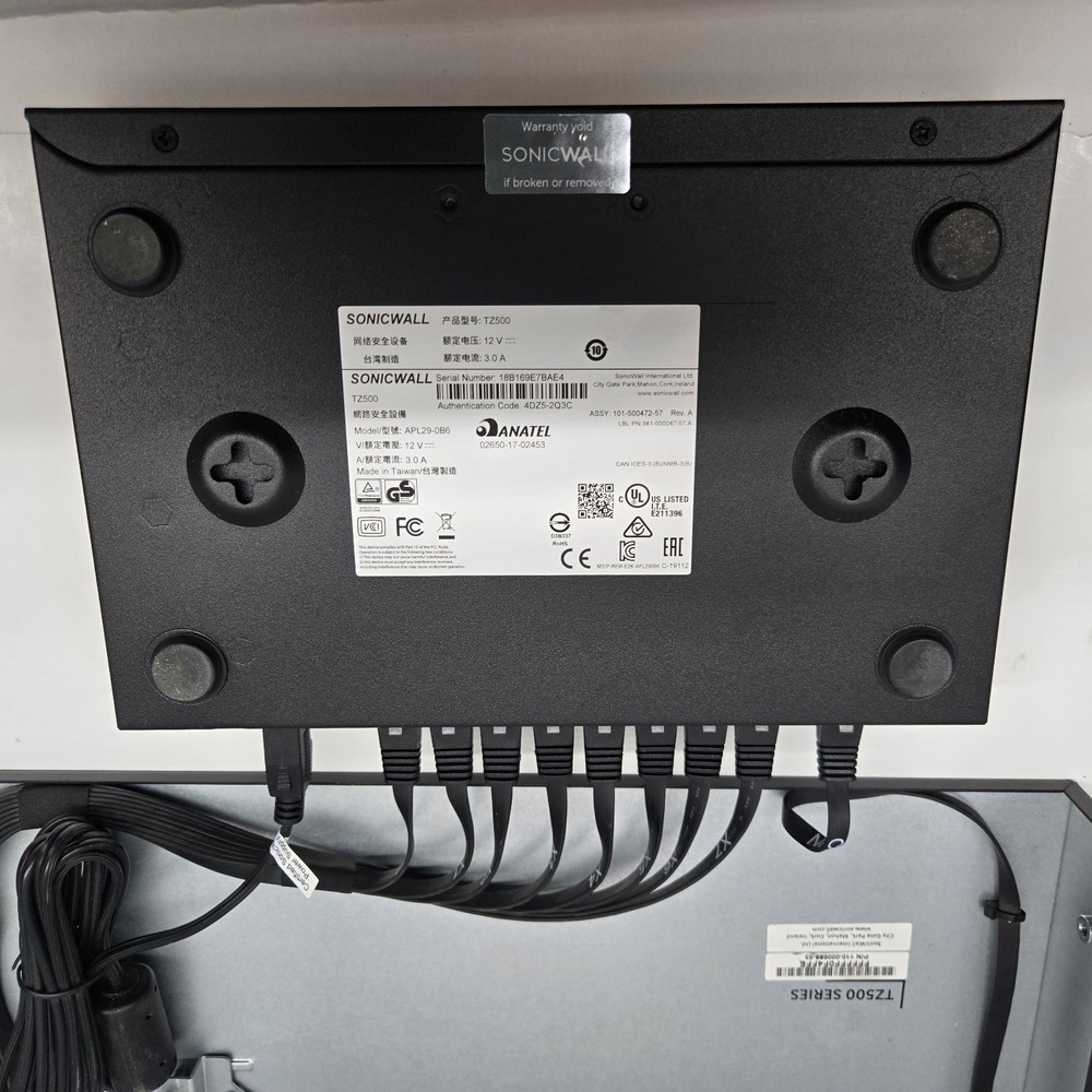 SonicWall TZ500 Firewall Rack Mount Powers On Untested