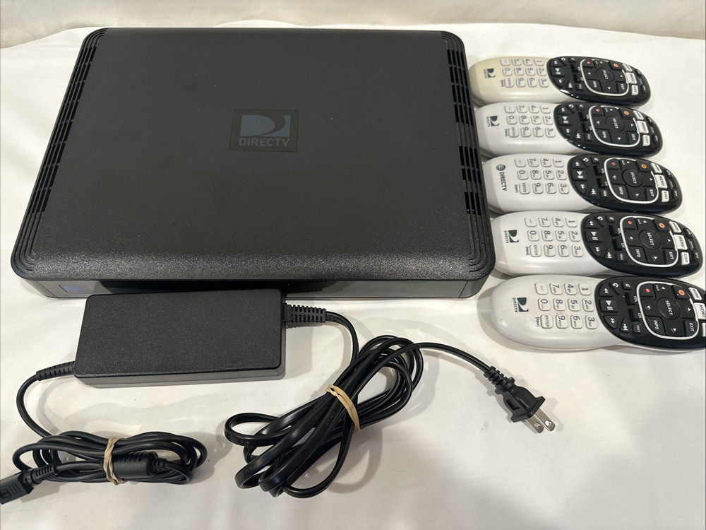 DIRECTV Receiver Model HR54-700 Plus 5 Remotes - Tested - Working