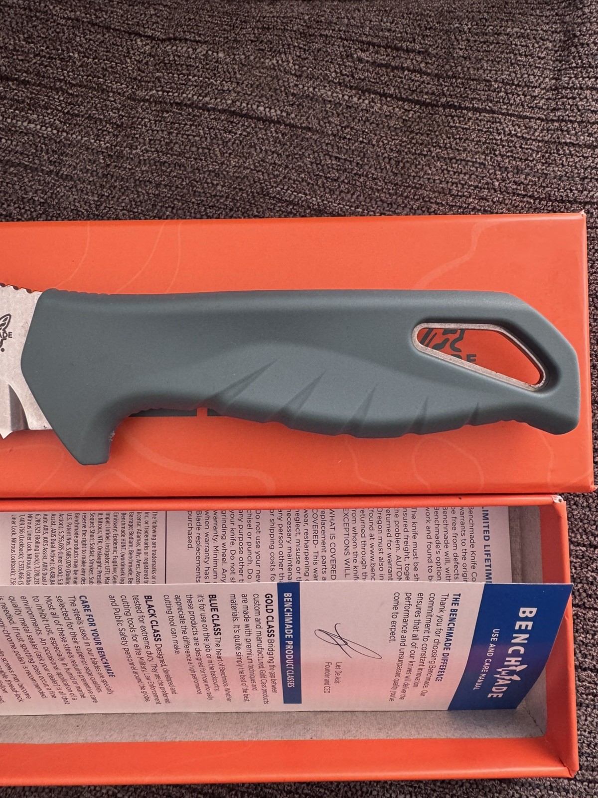 Benchmade 18040S knife