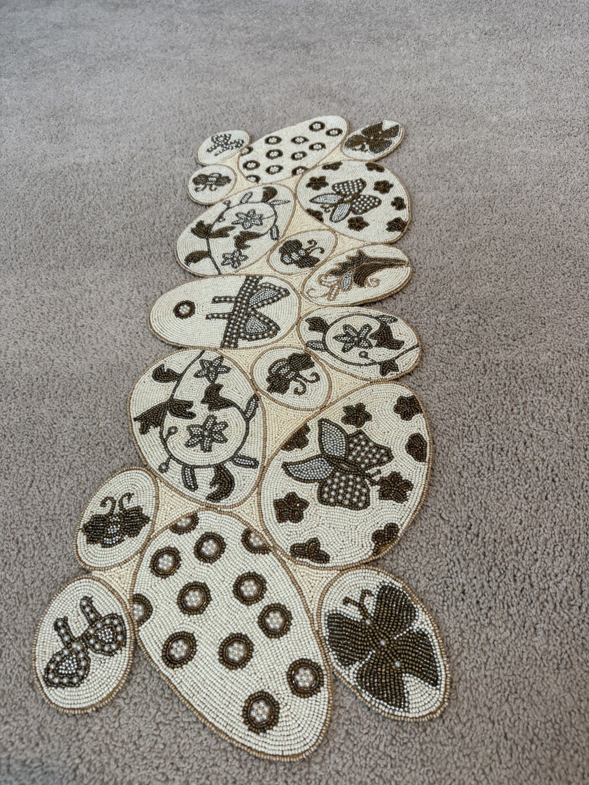 Pier 1 GOLD & CREAM BEADS & FAUX PEARL EASTER EGGS TABLE RUNNER 36"x13"