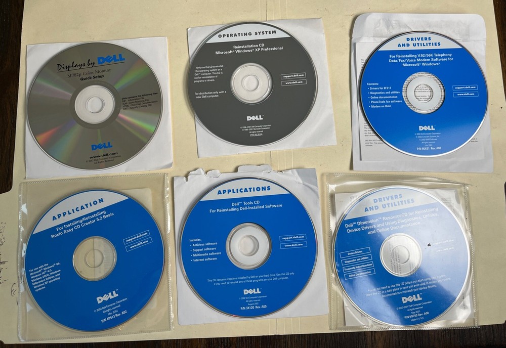 DELL Reinstallation 6 CD Discs Windows XP Pro, Roxio 5.2 Basic, Tools 2001 2002