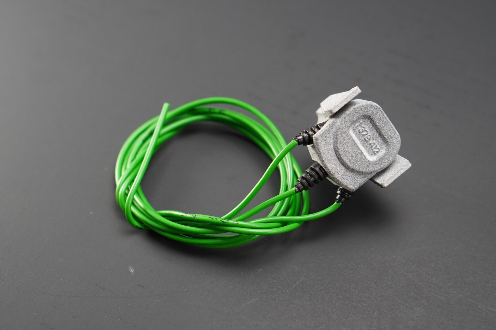 BMW E30 Connector Plug for 2 Speed Radiator Fan Temperature Sensor 1378412