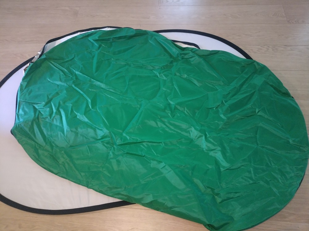 100 x 150cm 7-in-1 reflector/diffuser kit.