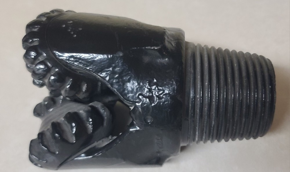 UNBRANDED BIT Black 4" DIAMETER MALE THREAD