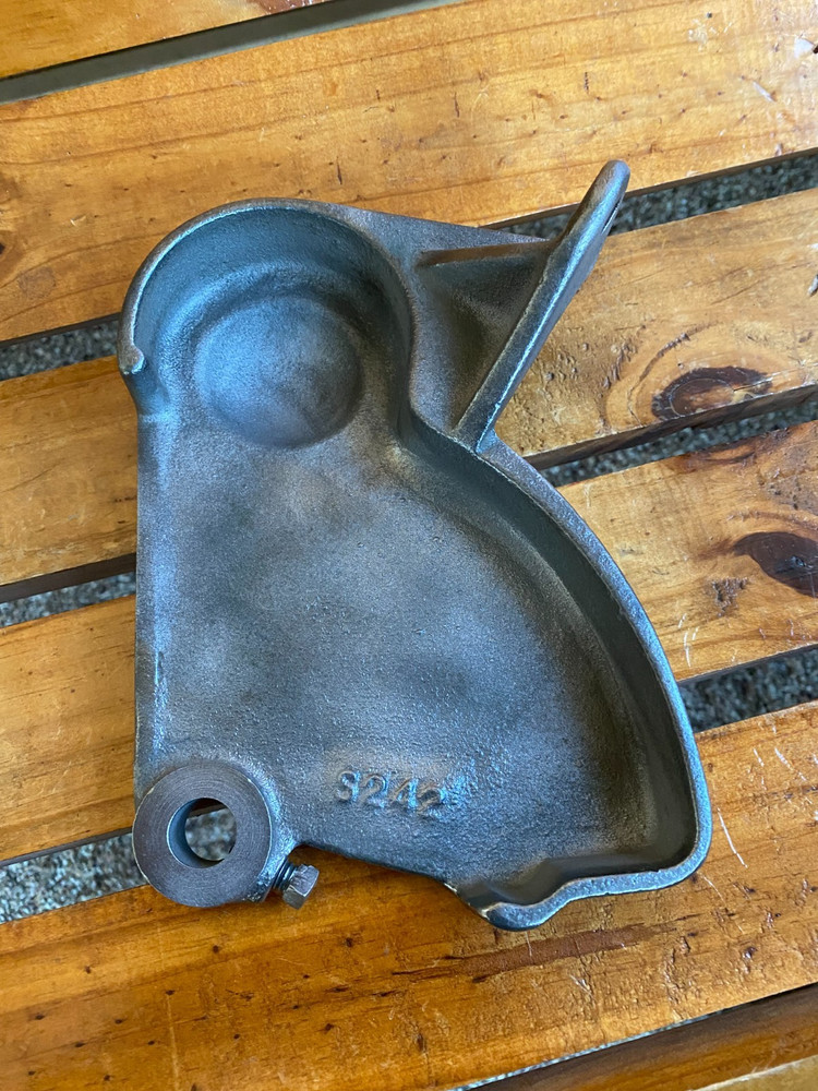 Maytag Model 92 engine kick start side gear cover