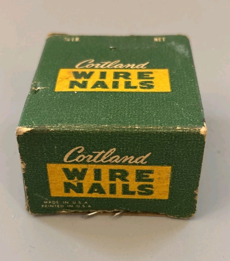 Vintage Cortland Wire Nails Box 1/4 lb No 20 5/8 in Wickwire Hardware Display