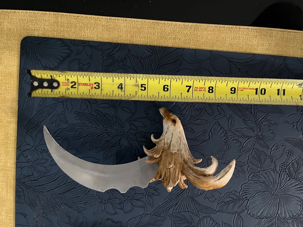 9” Curved blade eagle handle