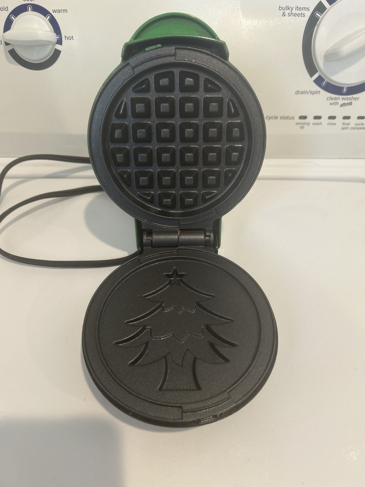 Dash Mini Waffle Maker Christmas Tree Shape Nonstick Tested Works
