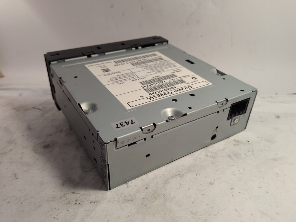 2013-2016 Dodge Dart Single Compact Disc CD / DVD Player Unit