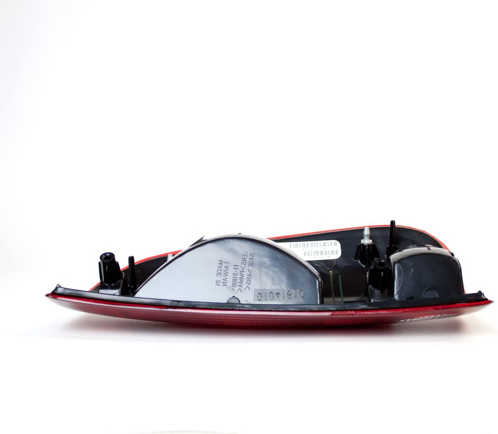 1997-2004 F-150 Left Tail Light Assembly–Compatible Replacement