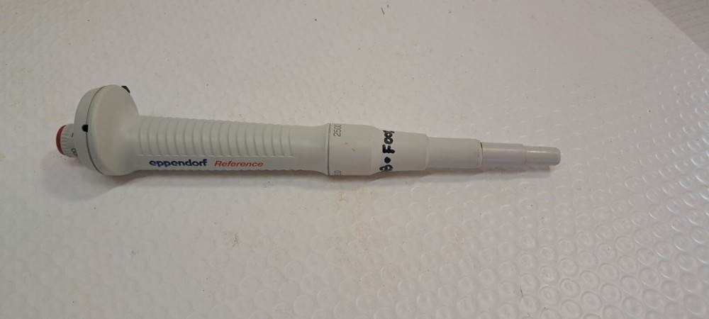 Eppendorf Reference Pipette 2500 ul Single Channel