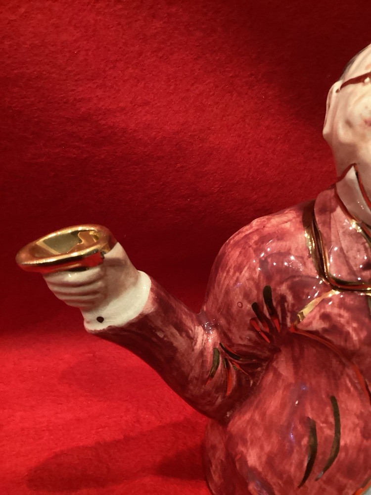 Mr Pickwick Proposes A Toast Teapot