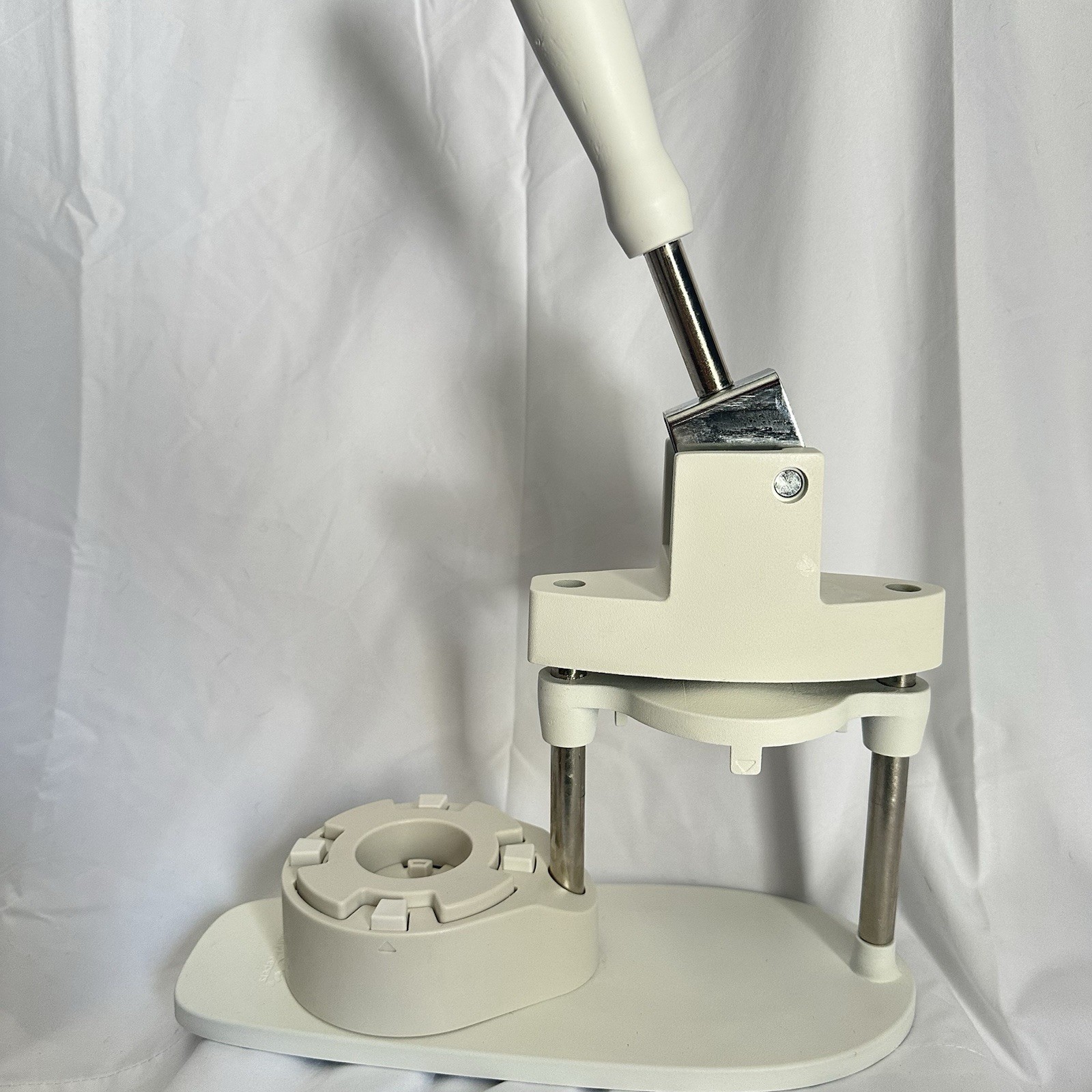 We R Memory Keepers Button Press All-In-One Kit – 3 Size Button Maker