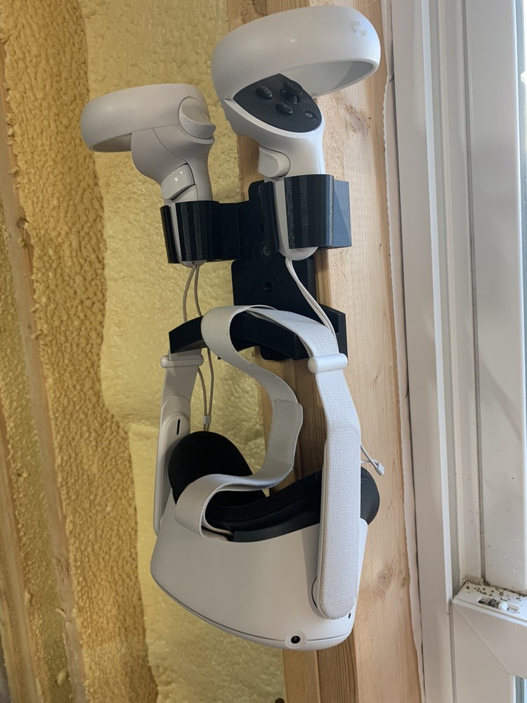 Wall mount for Meta Quest 2, Oculus Quest 2. Black