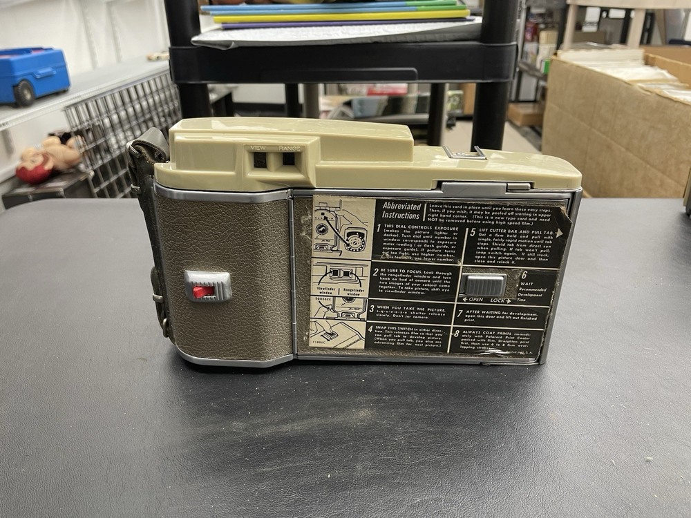 LVintage Polaroid Model 800 Folding Camera, Leather Strap, Untested, Instant