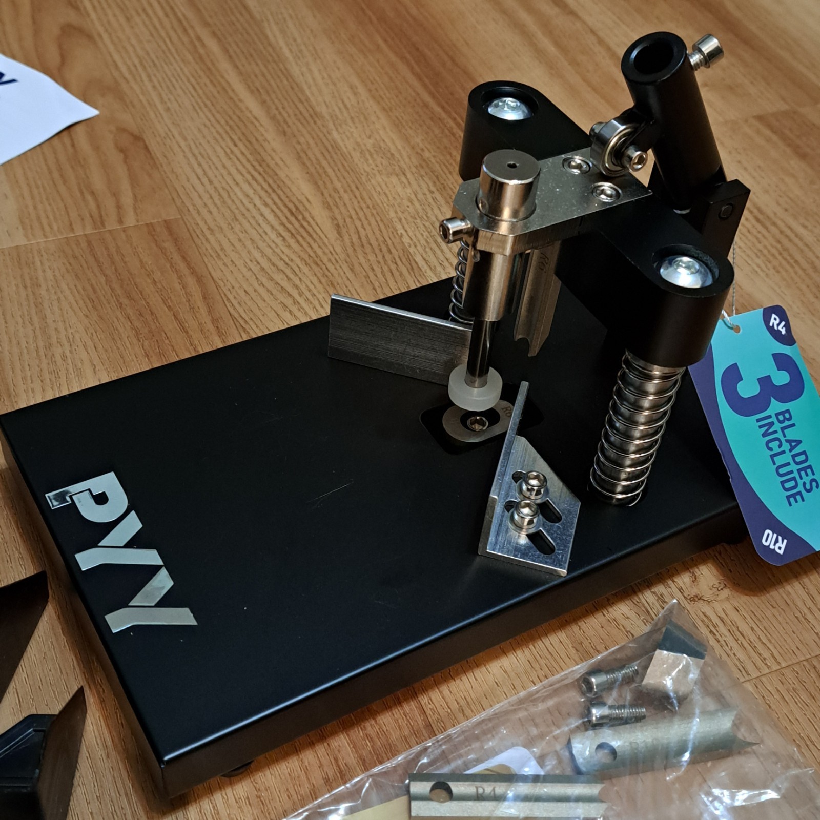 PYY Heavy Duty Corner Round Punch Cutter Machine R4 R10 Blades Rounder