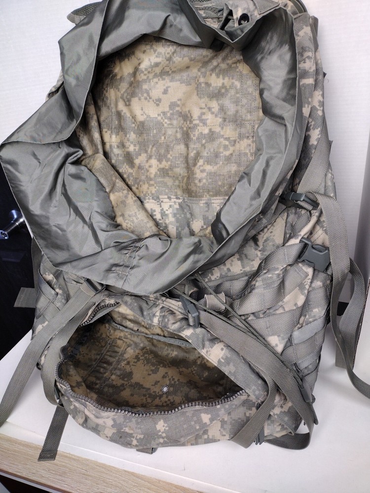 Military Issue USGI MOLLE II Large Rucksack Pack Backpack with Frame