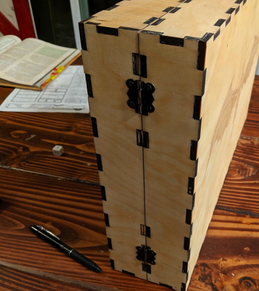 Dungeon Master Case | DM Wooden Laser Etched Screen