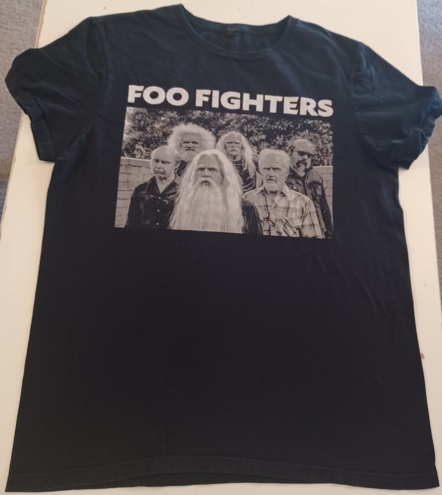 Foo Fighters Medium Tee Shirt - Old Men Graphic