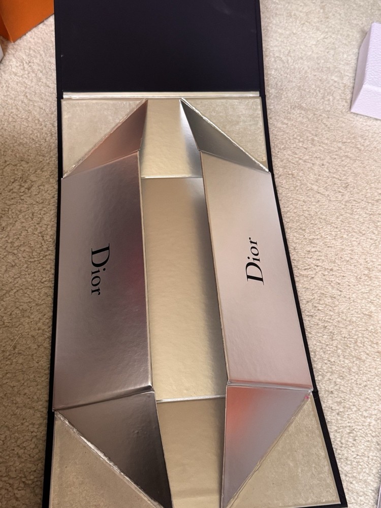 Dior Gift box- (New)