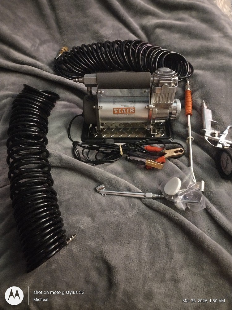 VIAIR 400P-RV Automatic Compressor