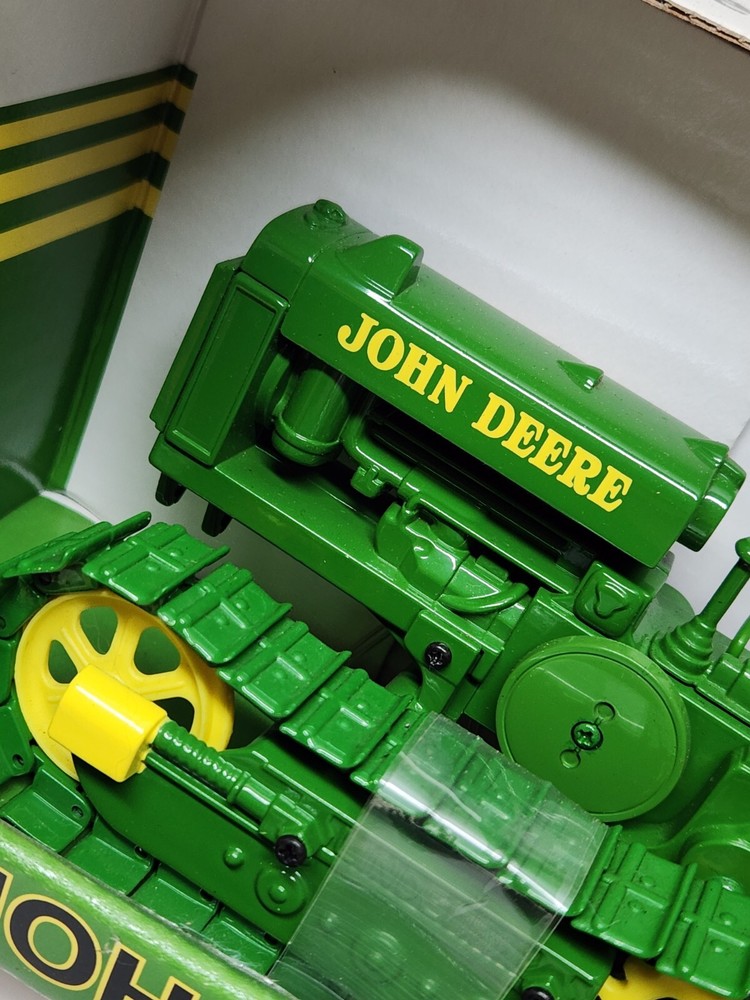 John Deere Limdeman Crawler By SpecCast 1/16 Scale
