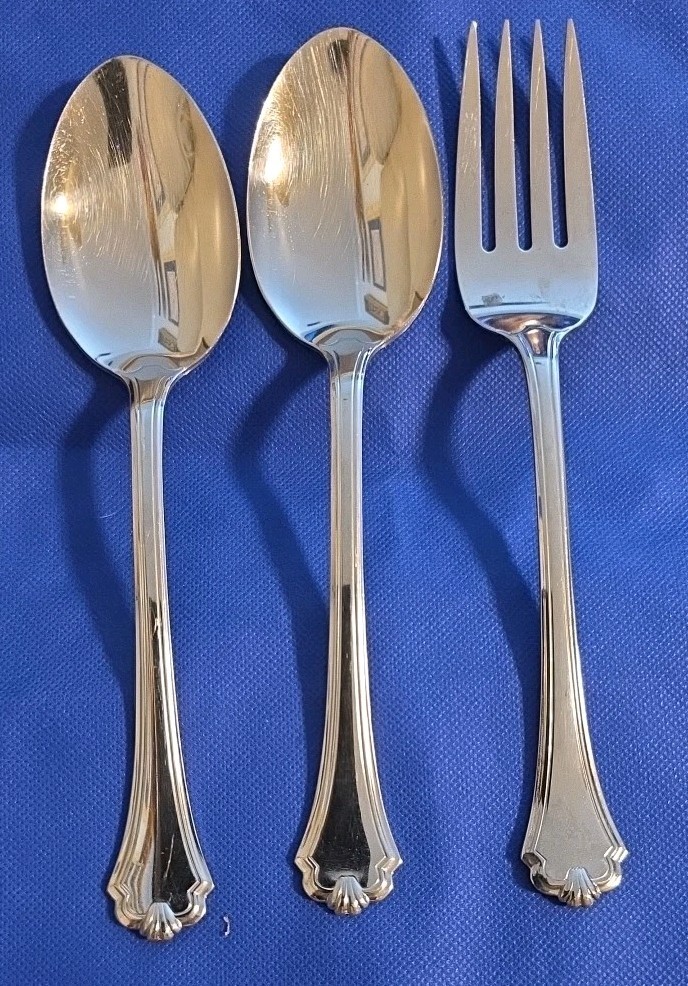 Oneida Midtowne 2 Serving Spoons and Serving Fork Quality Stainless EUC!!