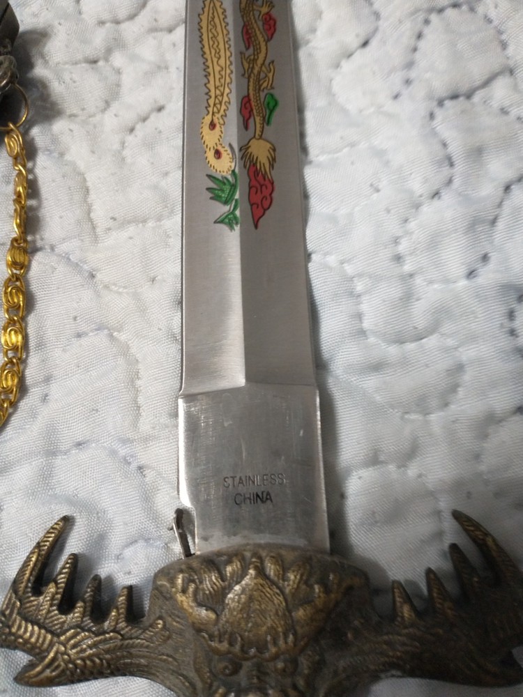 Dagger With Silver And Blue Case 8 In With Locking Case.