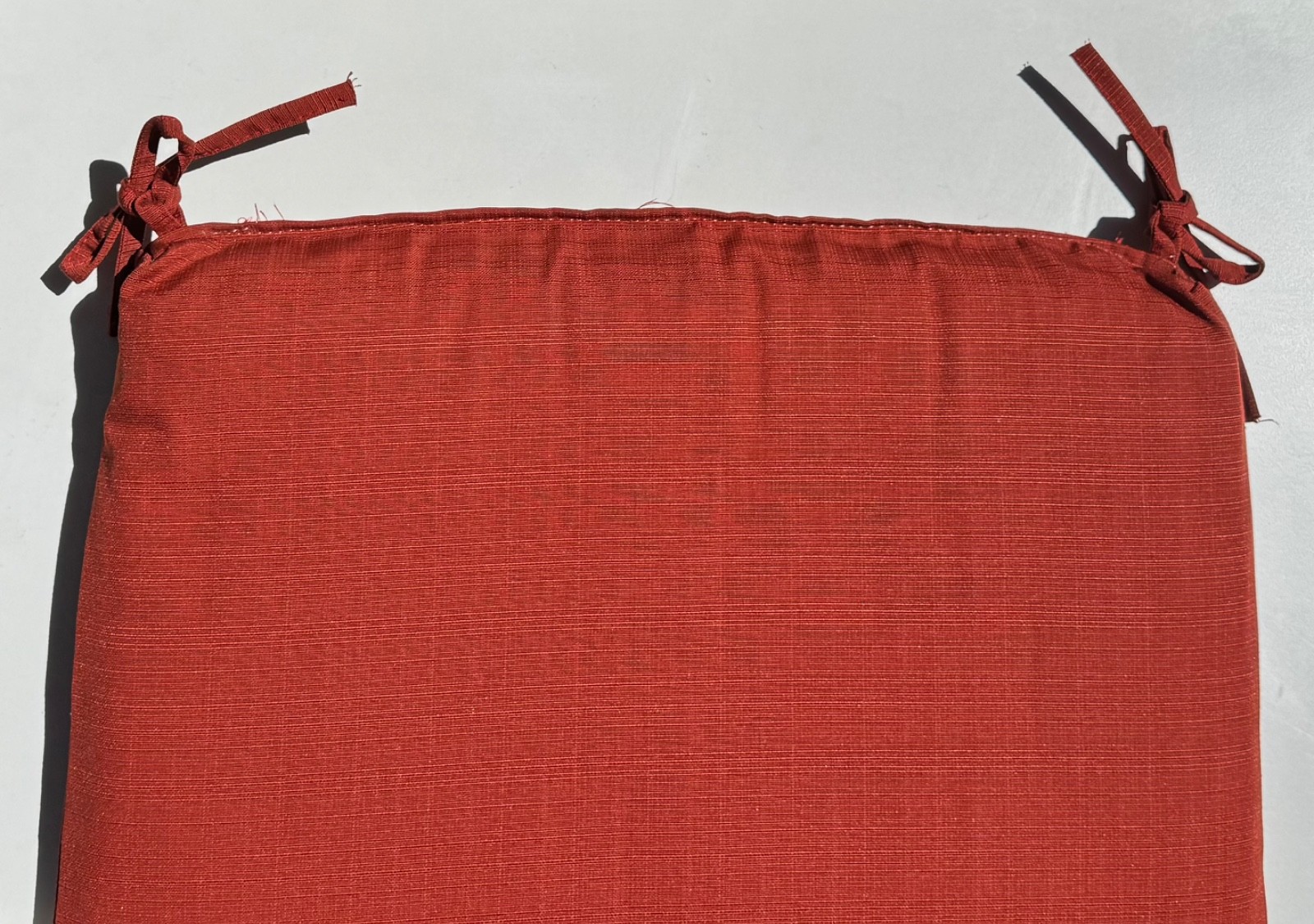 Foldable Outdoor Chaise Lounge Cushion Chair Pad with Ties Red