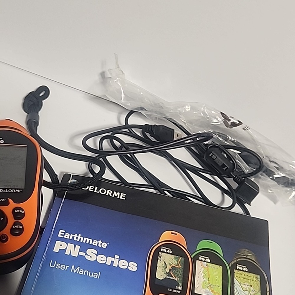 DeLorme Earthmate PN-40 Handheld