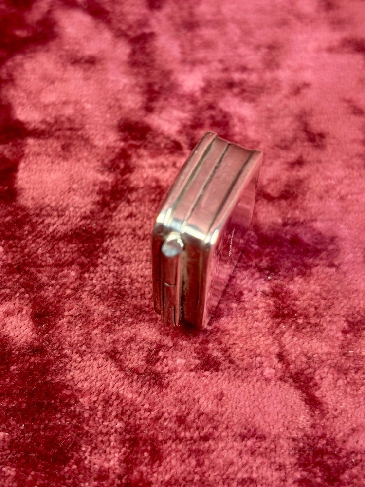 A Very Attractive Solid Silver Hallmarked Pill Box. Mark Houghton