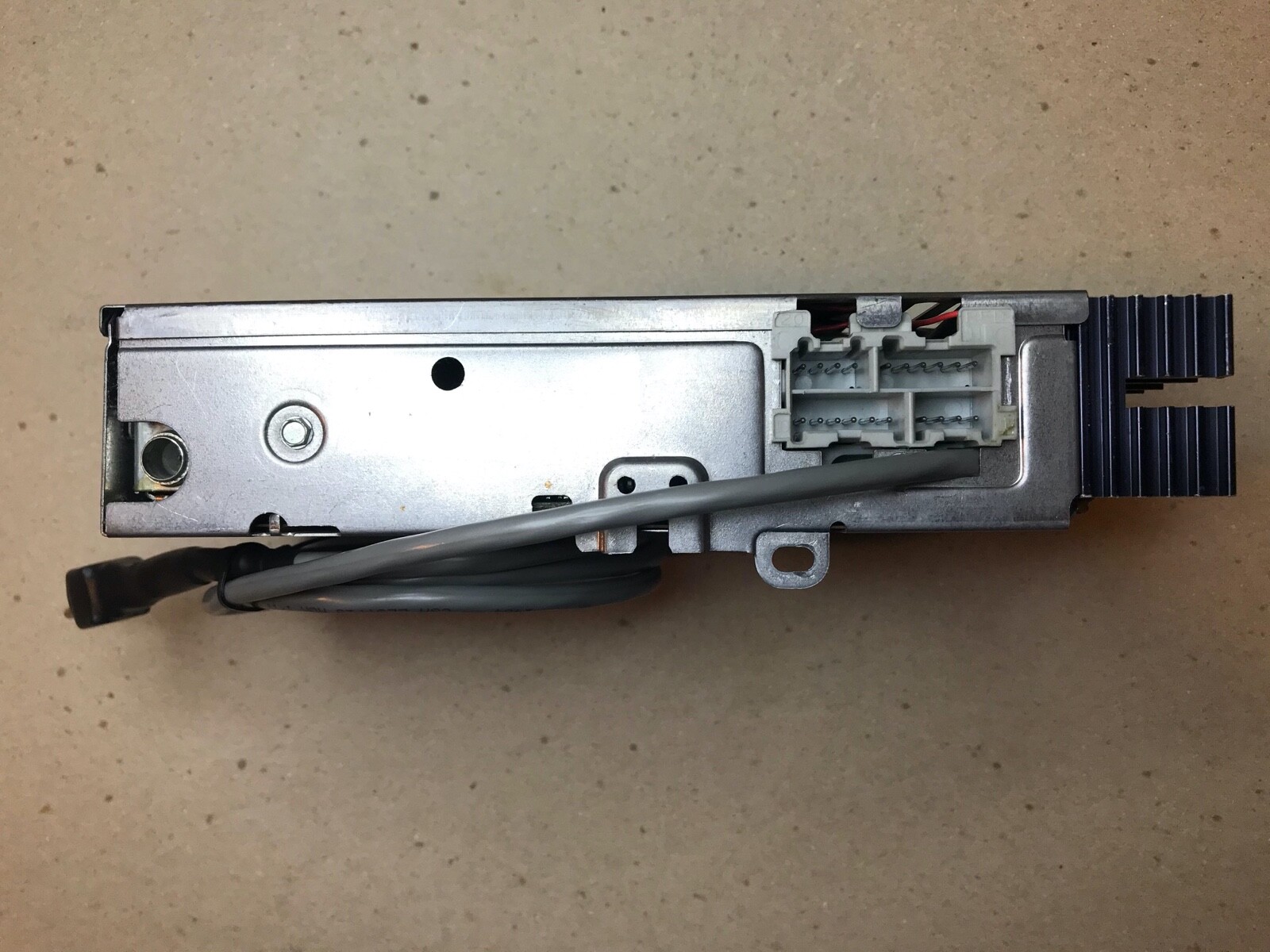 CHEVY-GMC 88-94 TRUCK RADIO-with-EQ H.O. RECEIVER BLUETOOTH GM DELCO CDM AMP BT