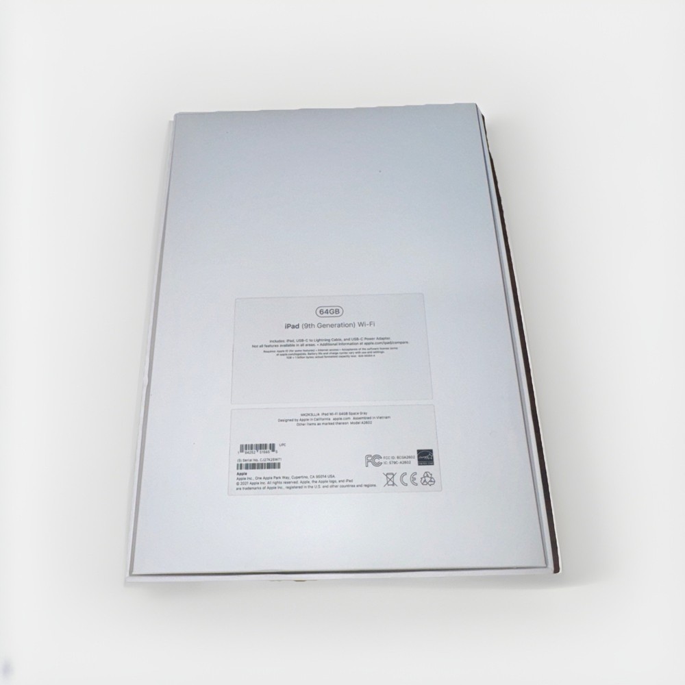 iPad 9th Generation Wi-Fi 64GB Space Gray (EMPTY BOX ONLY)