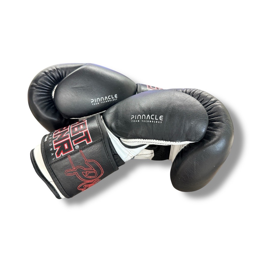 Combat Corner Professional Pinnacle 16oz Boxing Gloves Black