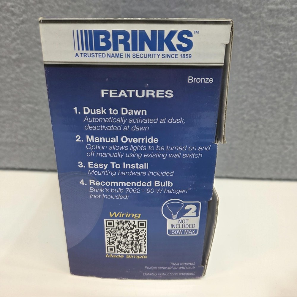 Brinks Dusk to Dawn Activated Security Light Wired Bronze NEW