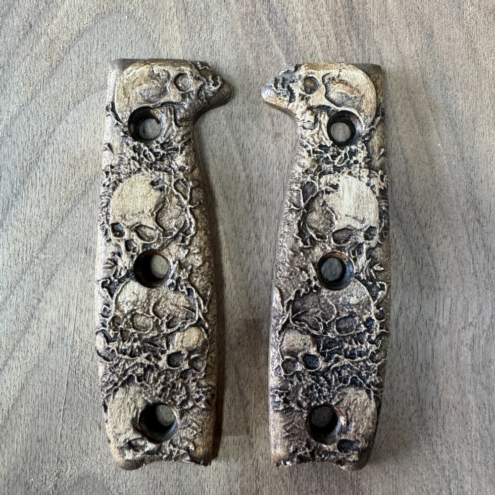 Graveguard scales compatible with ESEE-3/4 knife Maple skulls