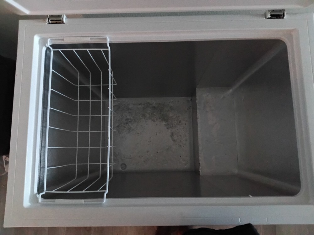 Hisense Deep freezer. medium