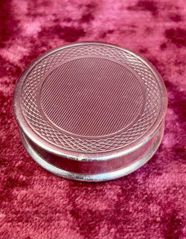 A Charming Circular Solid Silver Hallmarked Pill Box. Birmingham