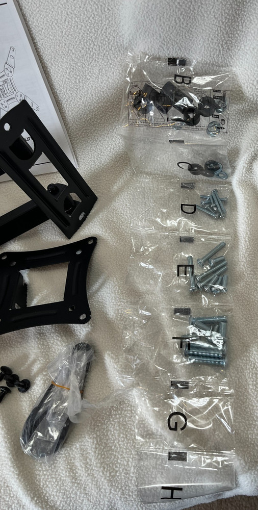 PISF1 Full Motion Wall Mount Bracket for Flat Screen TVs - Open Box NEW