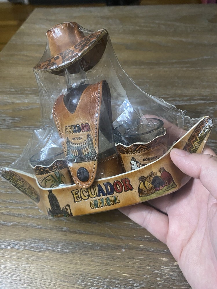 Ecuadorian Souvenir 🇪🇨