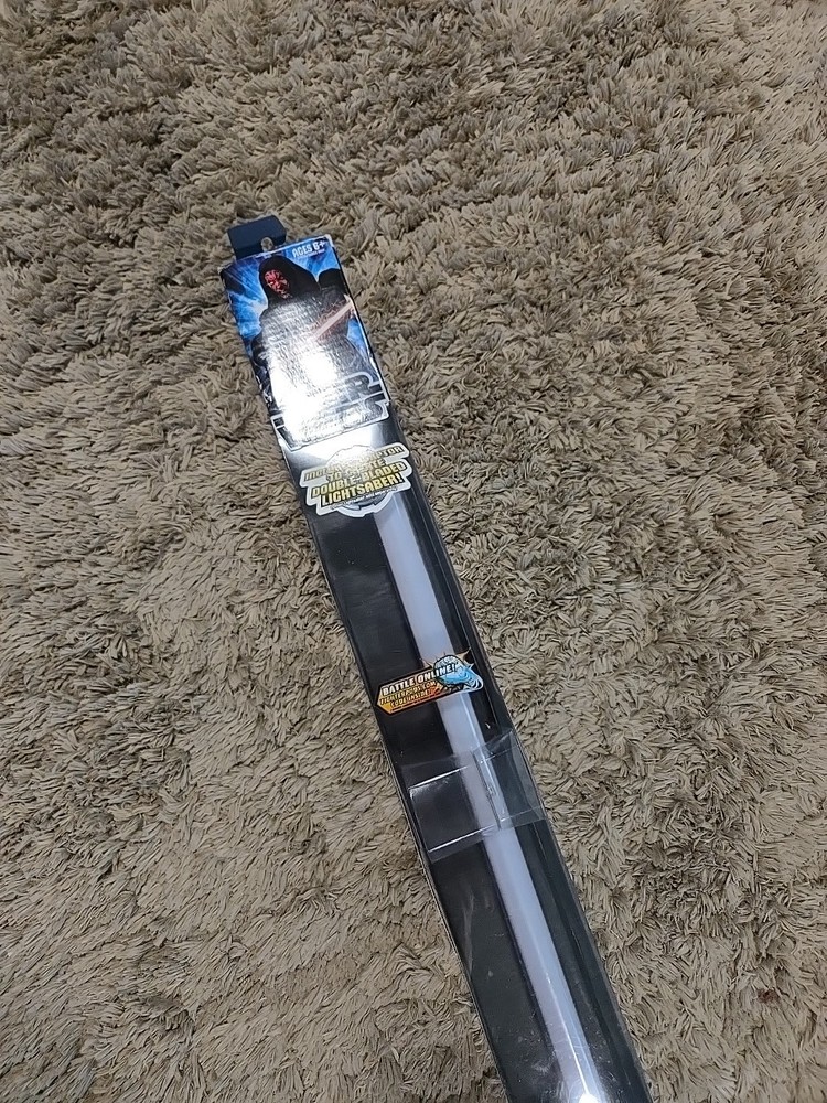 HASBRO STAR WARS DARTH MAUL FORCE FX LIGHTSABER 2012