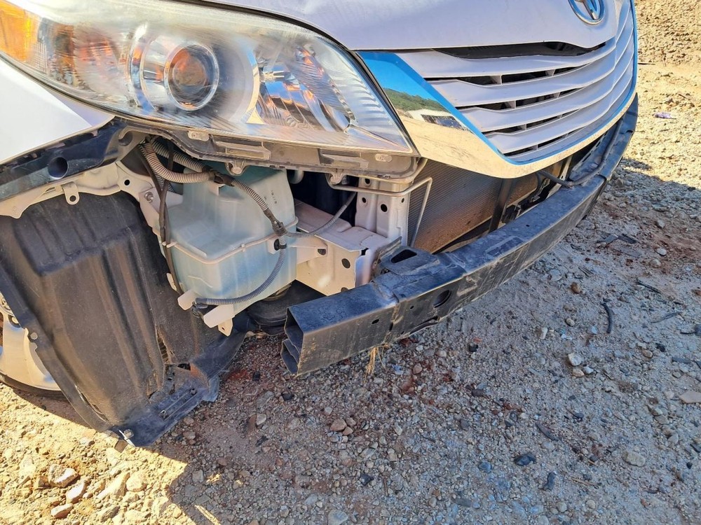 Fuse Box Engine Fits 17-20 SIENNA 4827625