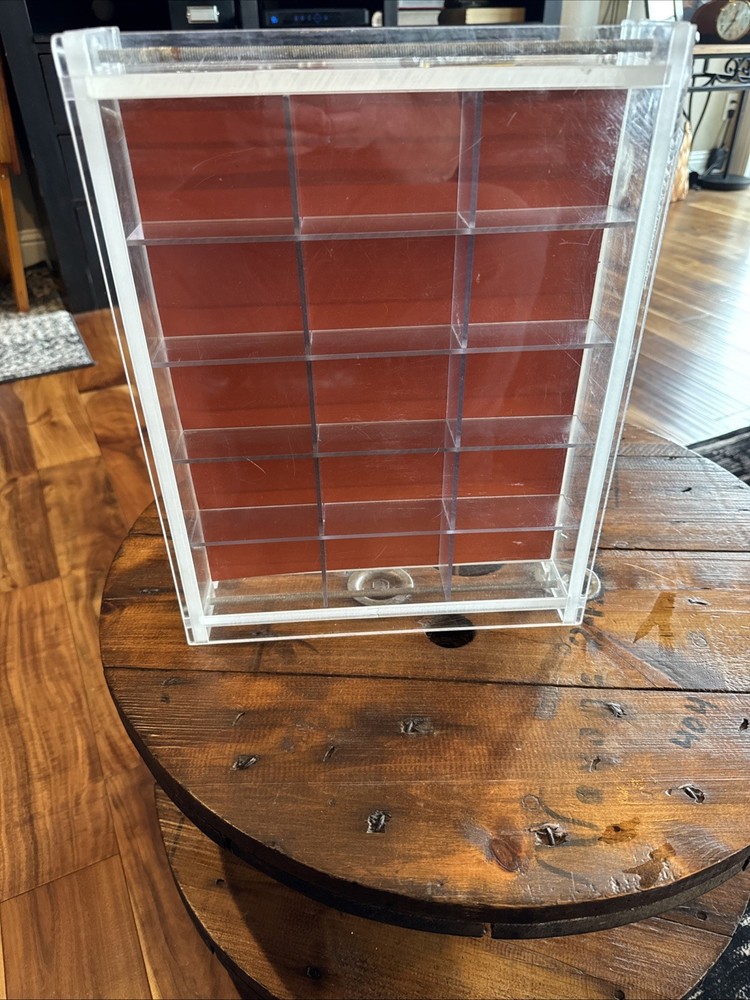 1/64 Scale Hot wheels 15 Slot Display Case Plexiglass