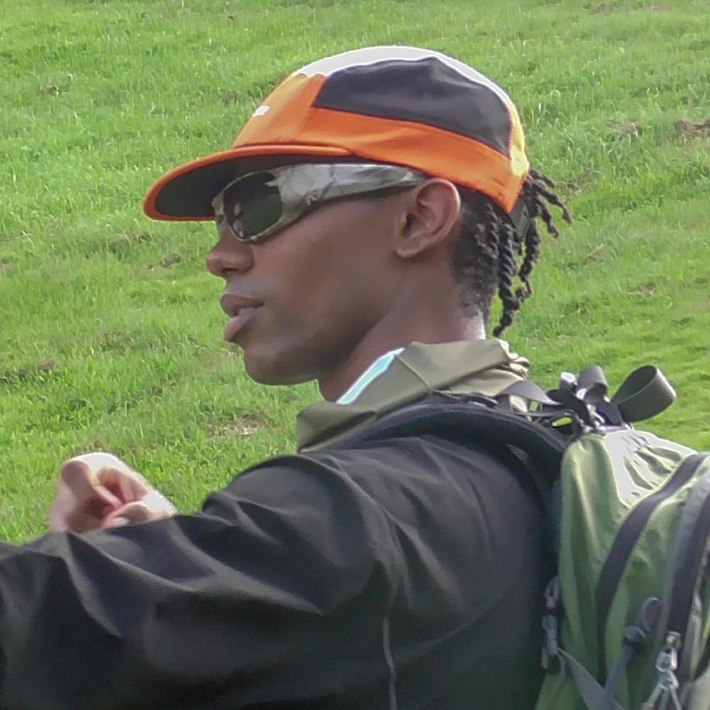 Versatile OhO Bluetooth Smart Sunglasses: Voice Control & Transitional UV Lenses