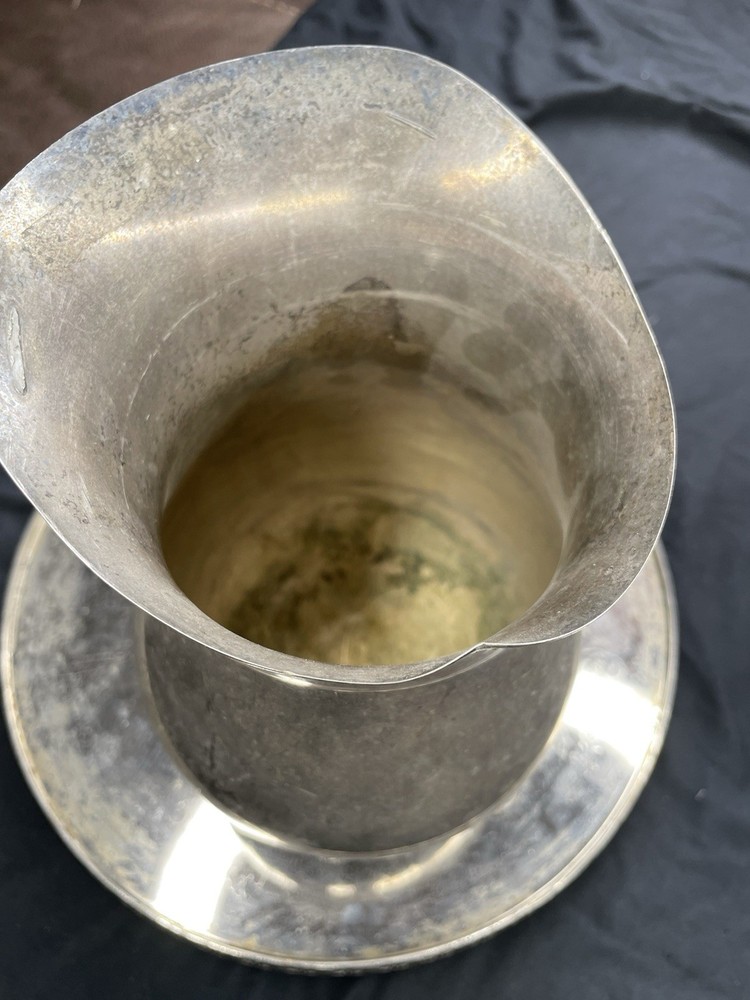 WM Rogers Pitcher Footed 817 Silver Plate Water Beverage Broken Handle