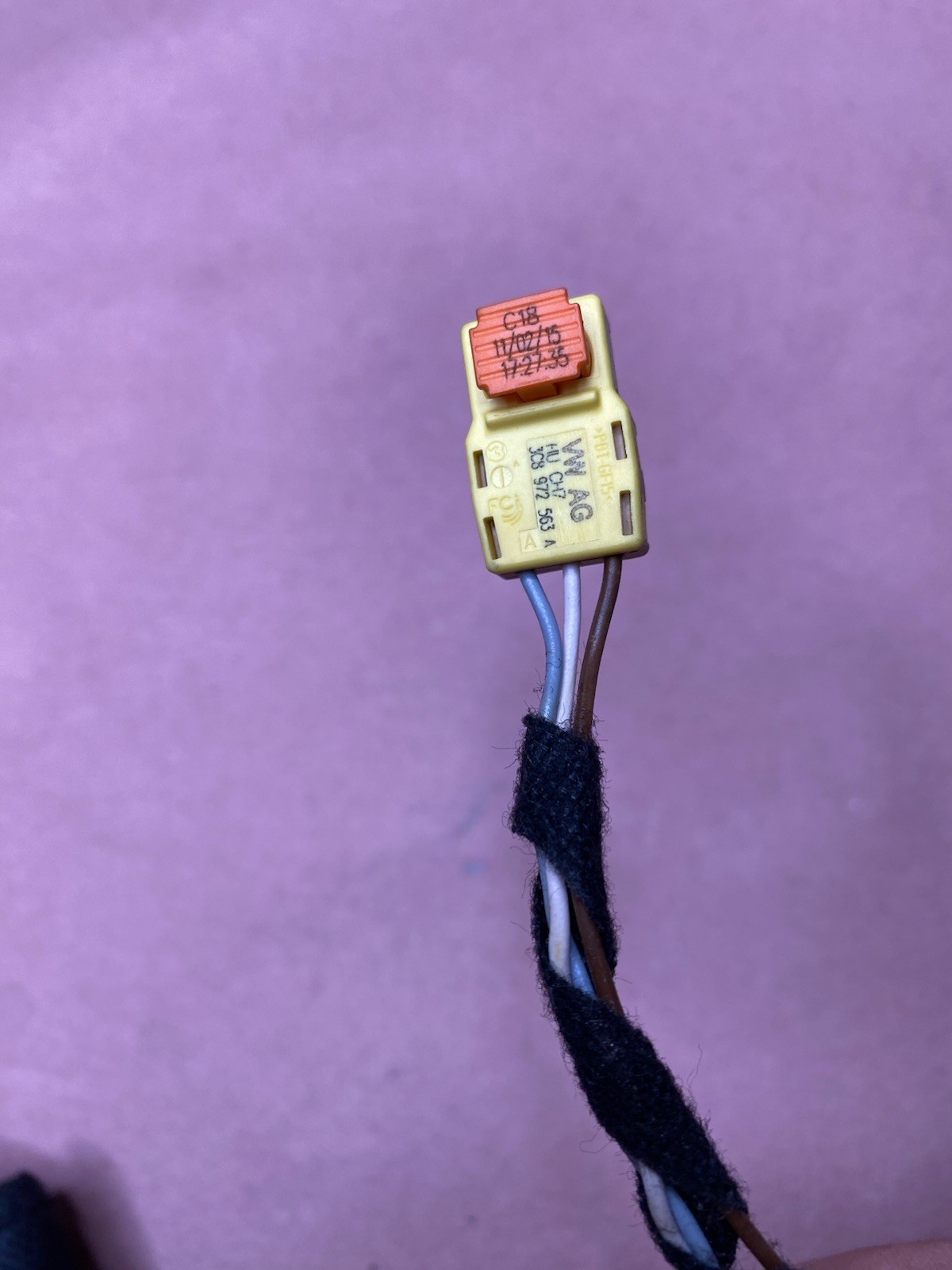 VW Audi Porsche Wiring Harness Plug SRS Connector Yellow Brown OEM 3C8972563A