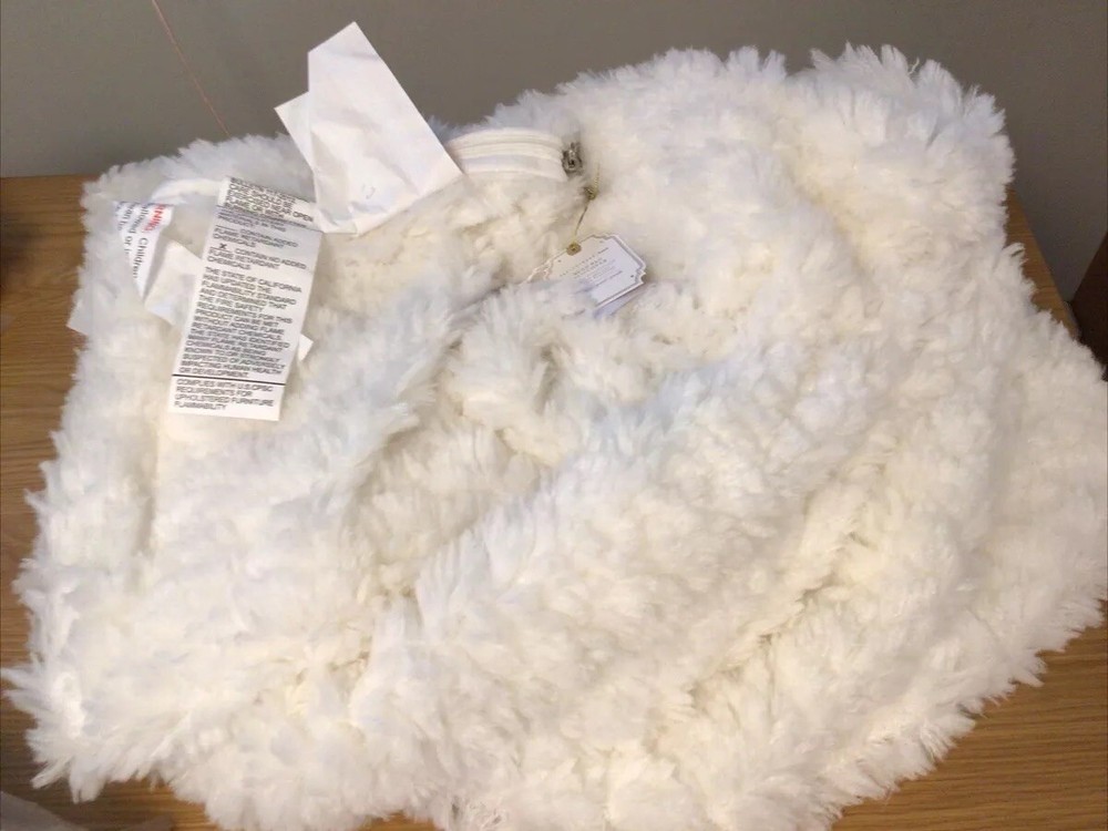 Pottery Barn Teen Cloud Fur Bean Bag Chair Slipcover Ivory Large 41 “ Super Soft