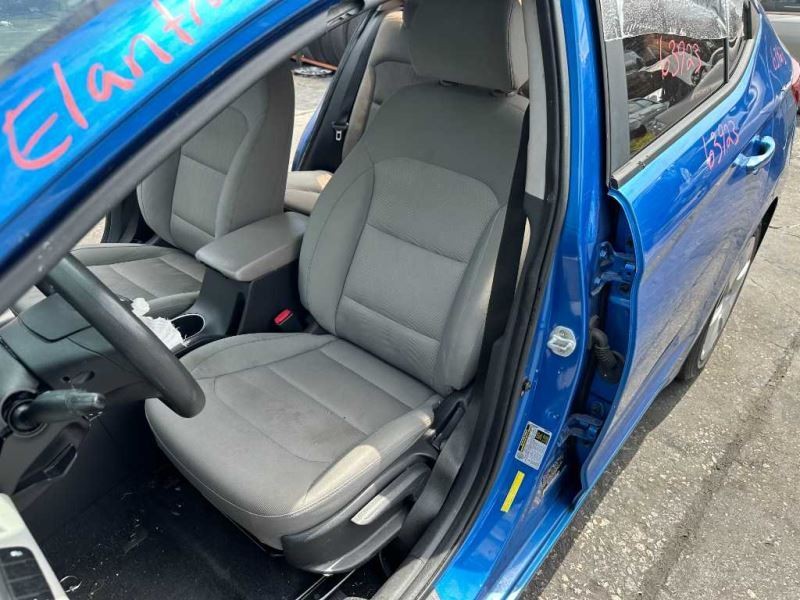 ELANTRA 2017 Transmission Shift Shifter Assy 870176