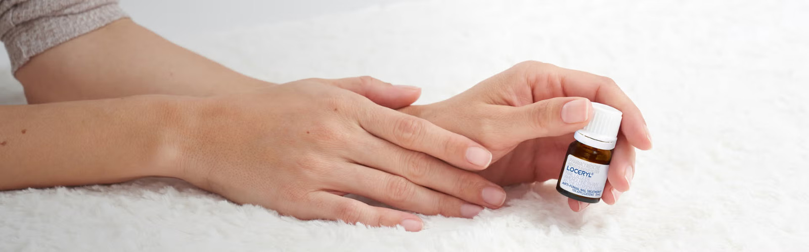 New Locer-yl Nail Lacquer (2.5 ml) Free Shipping World wide (Single Bottle)